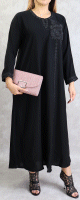 Abaya Dubai noire avec broderies fleurs et echarpe assortie fabriquee aux Emirats