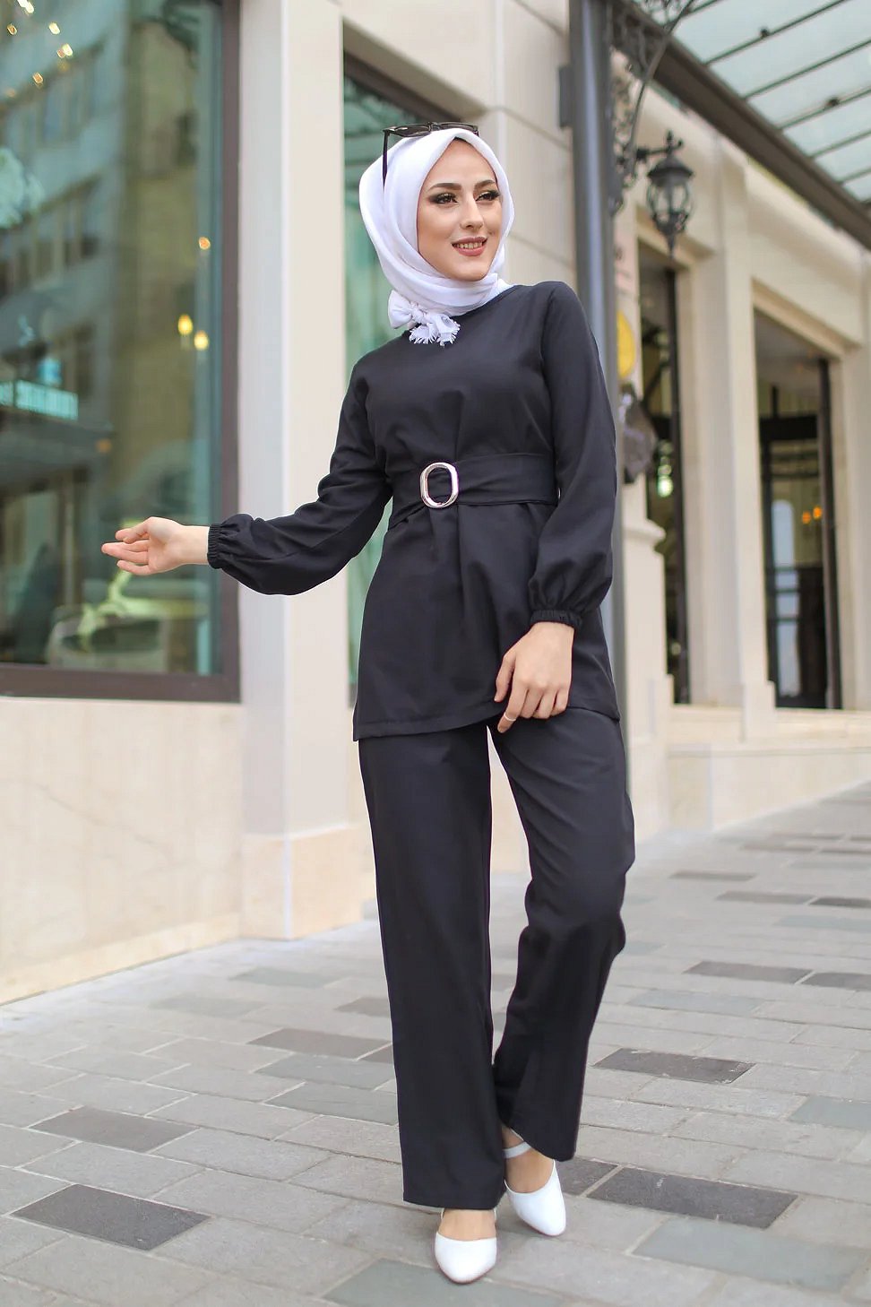 Ensemble femme : tunique et pantalon avec ceinture (Vêtement femme voilée)  - Couleur noir - Prêt à porter et accessoires sur