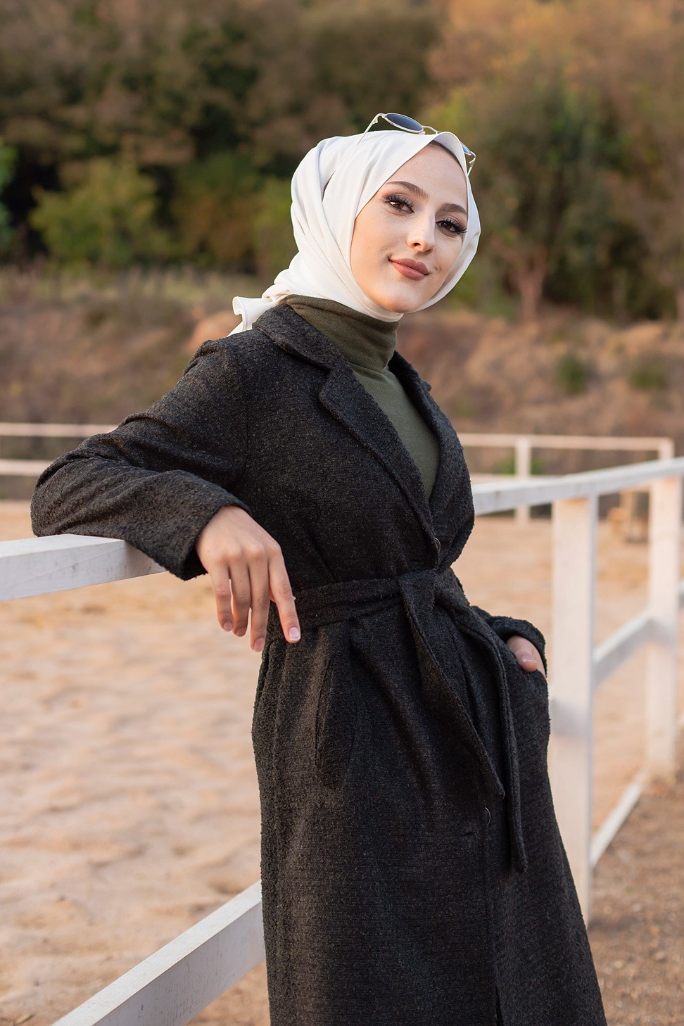 Veste longue style manteau pour femme (Vetement saison automne hiver) -  Couleur noir