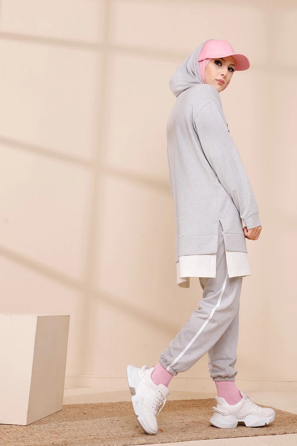 Survêtement avec extension blanche - Ensemble Sweat à capuche imprimé  (Boutique Hijab France - Vente en ligne de vêtements) - Couleur gris clair