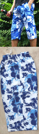 Pantacourt - Short de plage - Sarouel de Bain long genoux pour homme motifs fleurs - Couleur Bleu marine, blanc et bleu ciel