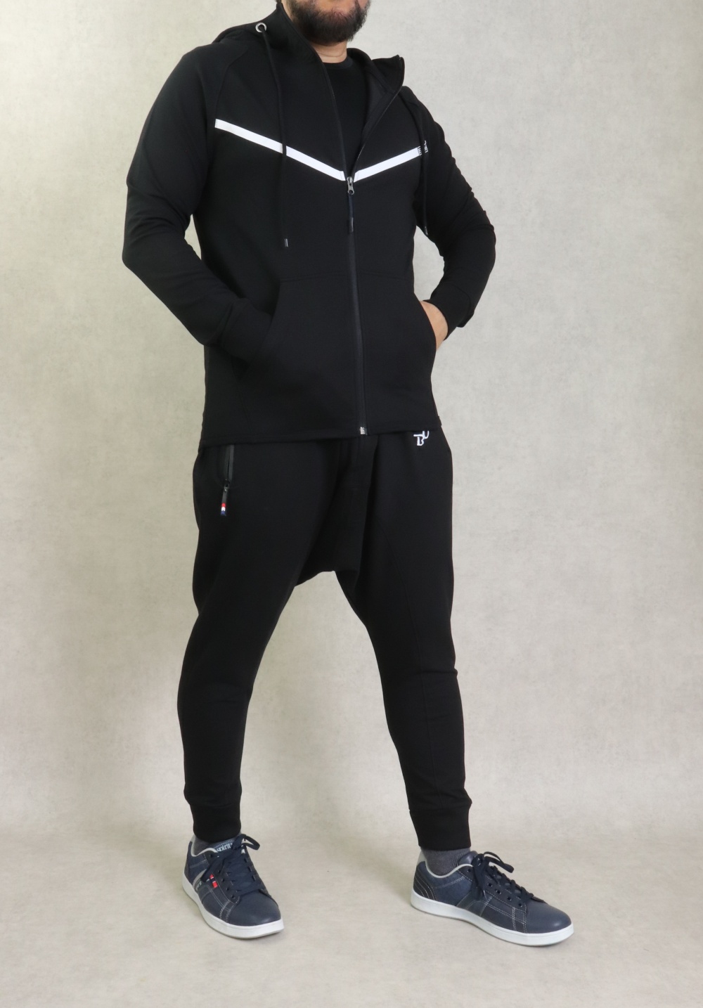 Ensemble survêtement jogging homme Noir et Blanc (Marque Best Ummah) - Prêt  à porter et accessoires sur