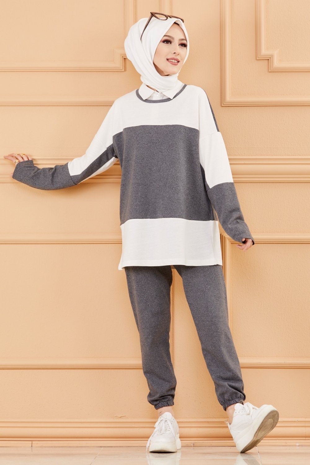 Survêtement femme (Boutique Vêtement Sport pour Hijab) - Couleur noir et  gris