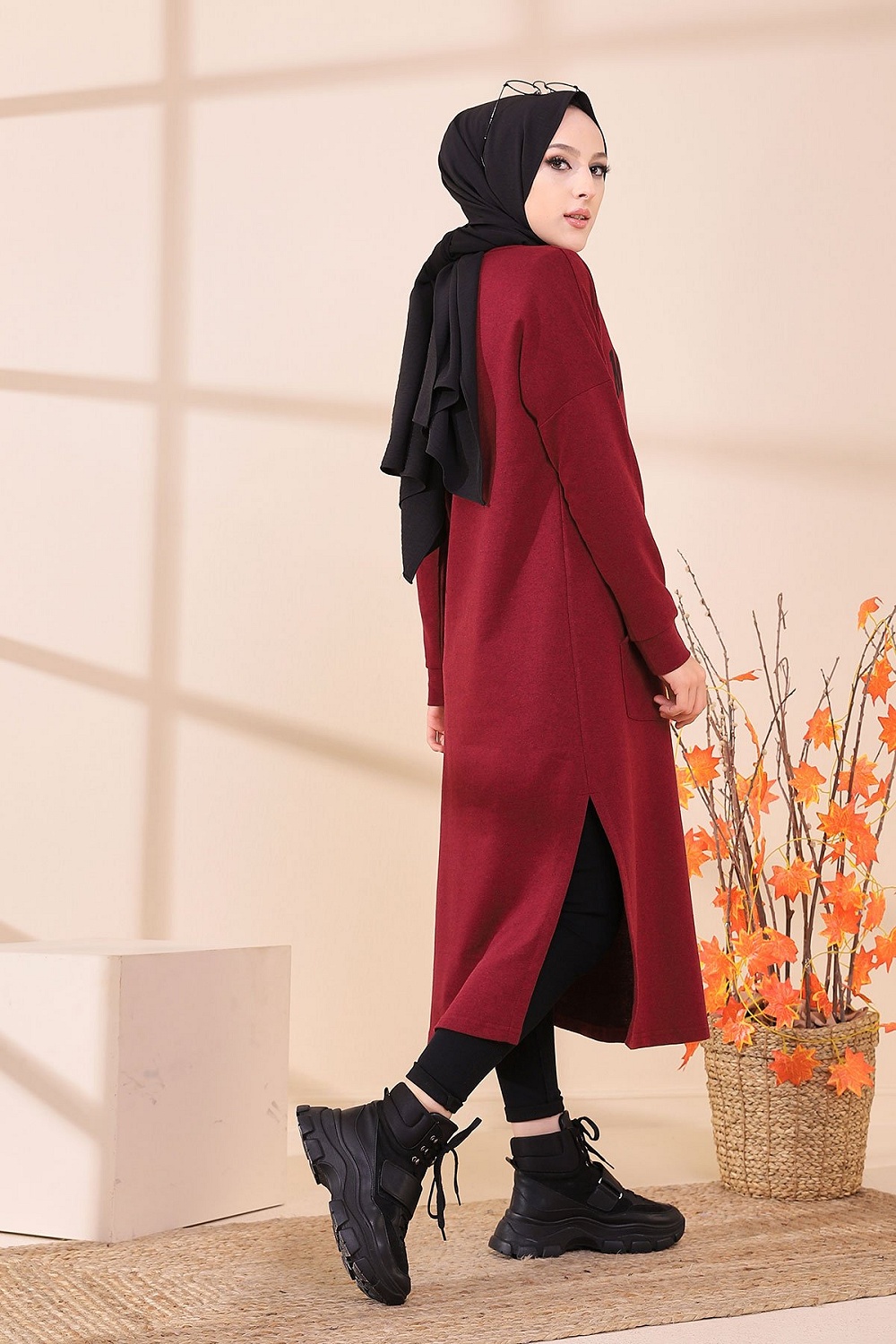 Robe - Tunique longue décontractée pour femme (Vêtement Hijab Moderne et  Sport) - Couleur bordeaux - Prêt à porter et accessoires sur