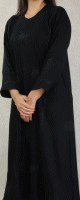 Robe Abaya Dubai noire de qualite avec strass avec son chale assorti